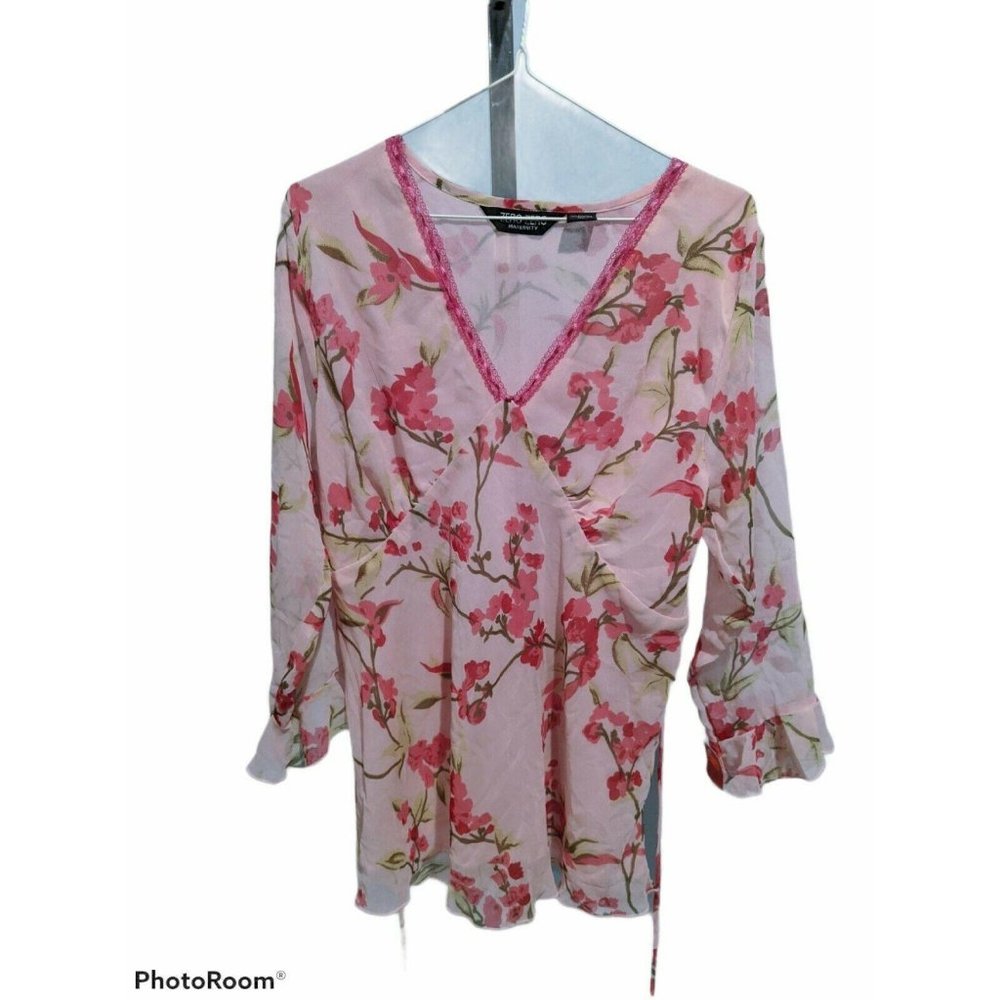 Zero Zero Maternity Pink Floral Bouse Size M